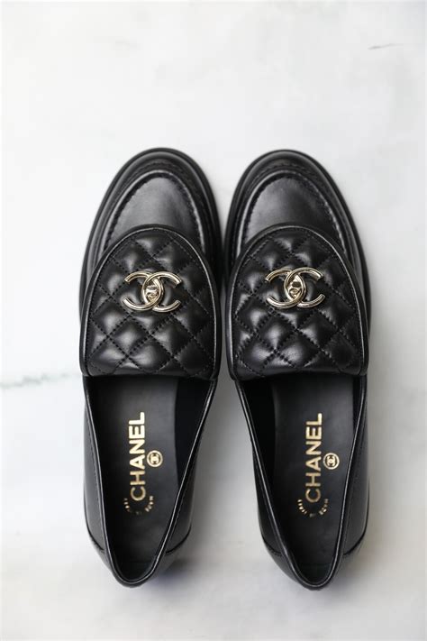 chanel turnlock loafer